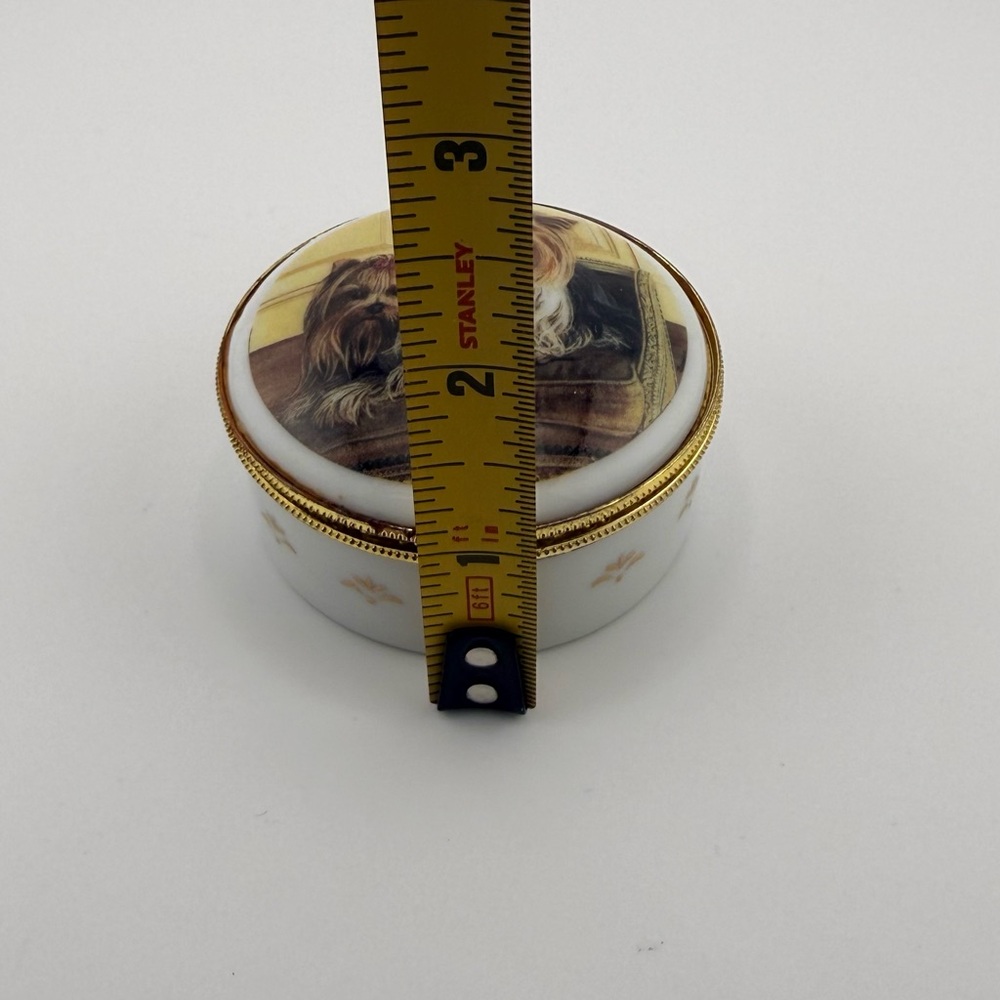 Willbee & Ward Pampered Pair Yorkie Trinket Box Patricia Bourque Gold - Picture 4 of 8